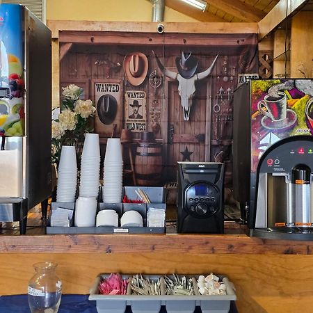 Landmark Lookout Lodge Тумстон Экстерьер фото